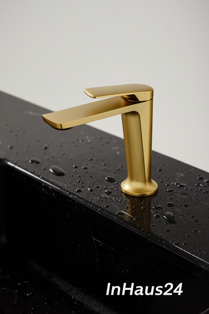 The Galleria: Aureum – A Golden Gesture of Flow