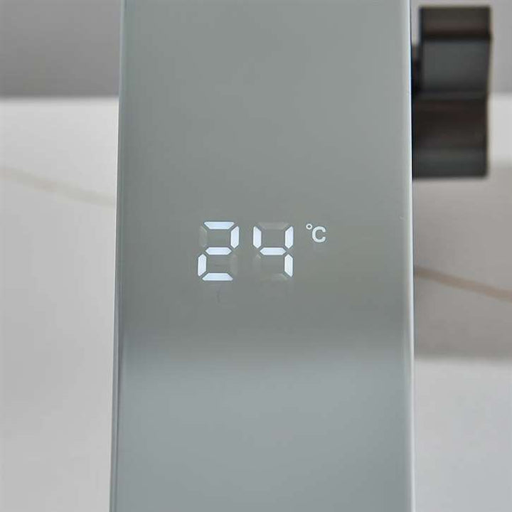 Smart Flow: Verra – Chrome Glass-Top Intelligent Faucet with Infrared Sensor & Temperature Display